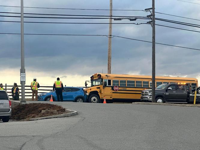 Injuries in bus crash