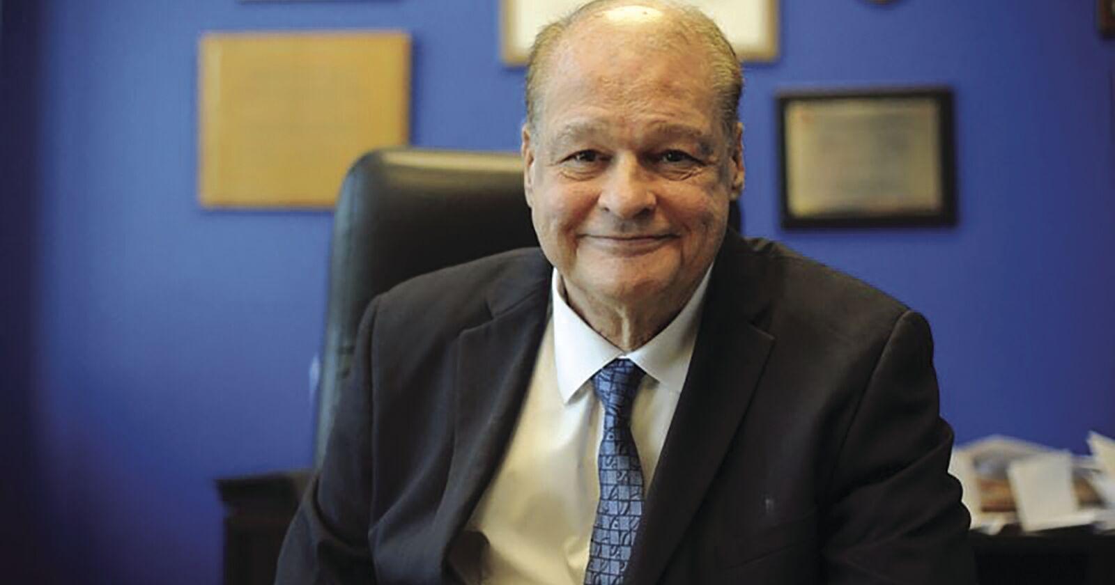 Horne threatens GPS, CUSD over language programs - Vimarsana News