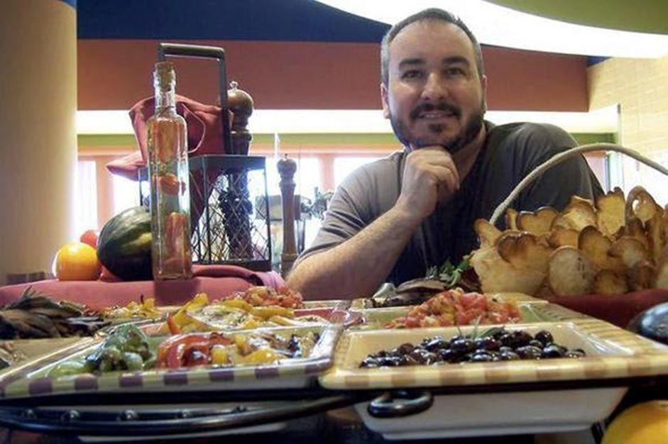 Chef Larry P. Canepa gets cooking at the Glendale Public Libraries