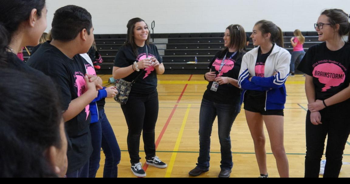 DVUSD students learn all about the brain News glendalestar com