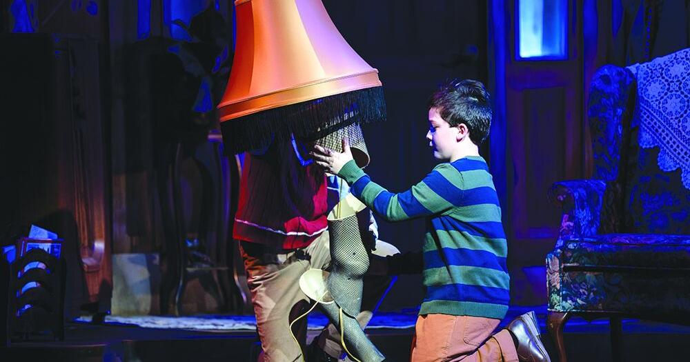 2 Glendale youth actors appear in ABT’s ‘A Christmas Story, the Musical’