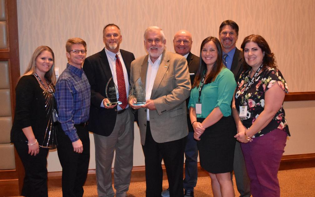 Mayor, parks & rec receive awards at Arizona parks & rec conference