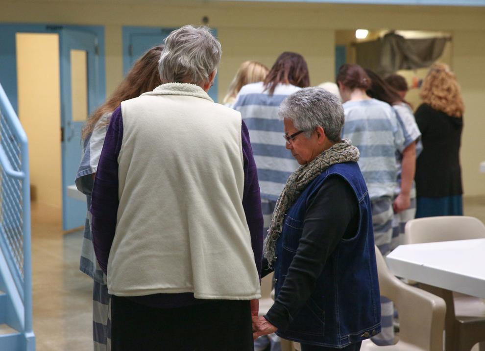 Christmas comes to the Cerro Gordo County jail
