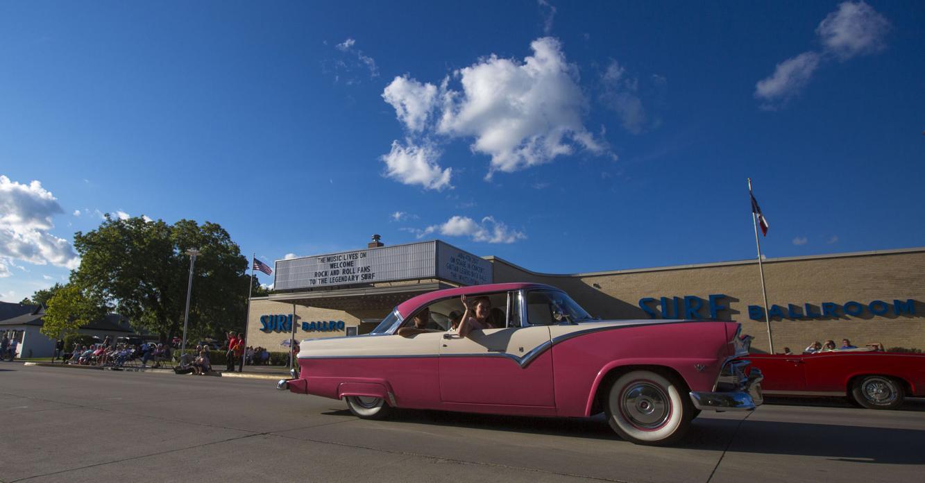 Clear Lake car cruise, show returns for 35th year with hundreds of