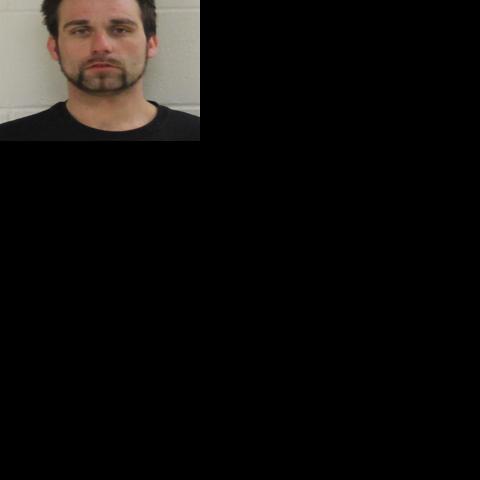 Mason City man arrested after foot chase