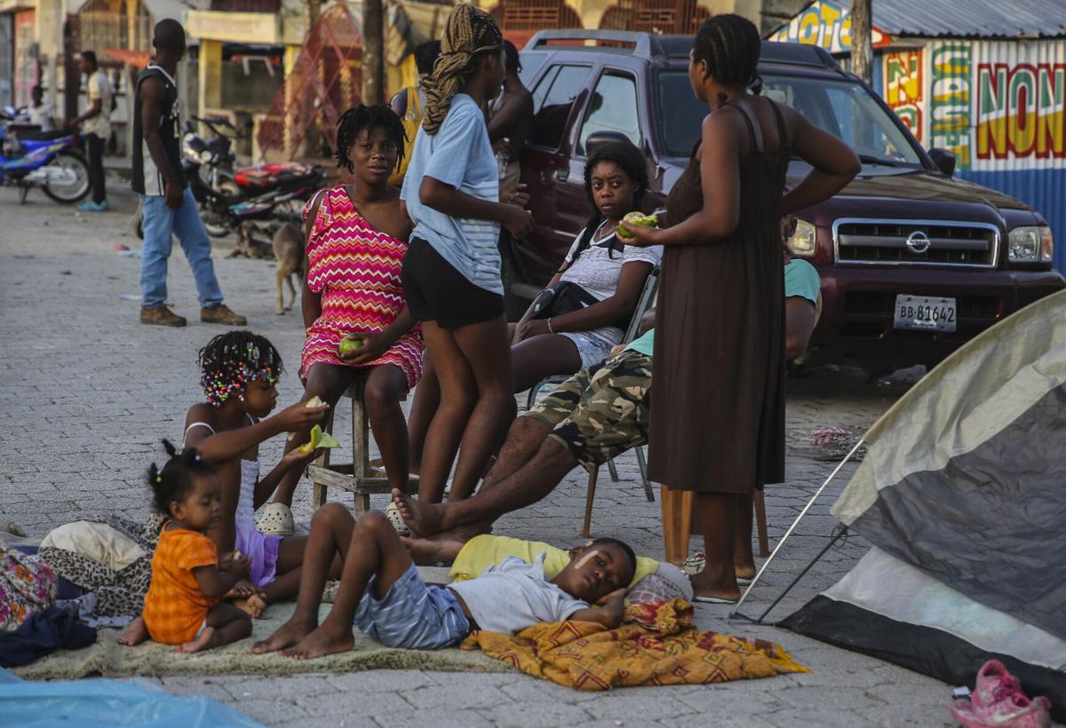 Death toll from Haiti earthquake rises to more than 700 ...