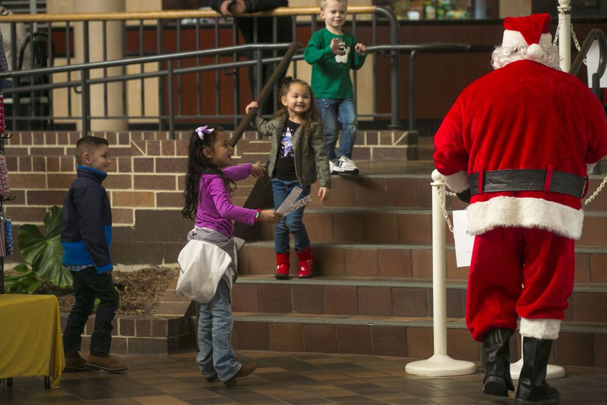 Mason City kicks off holiday season | Mason City & North ...