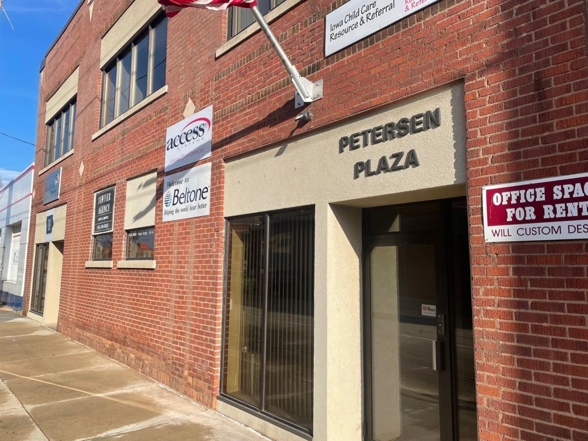 Petersen Plaza sold to RCP Investments