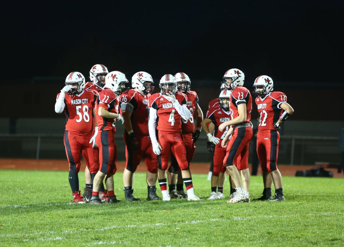 High School Football Mason City Shows Improvement But Des Moines