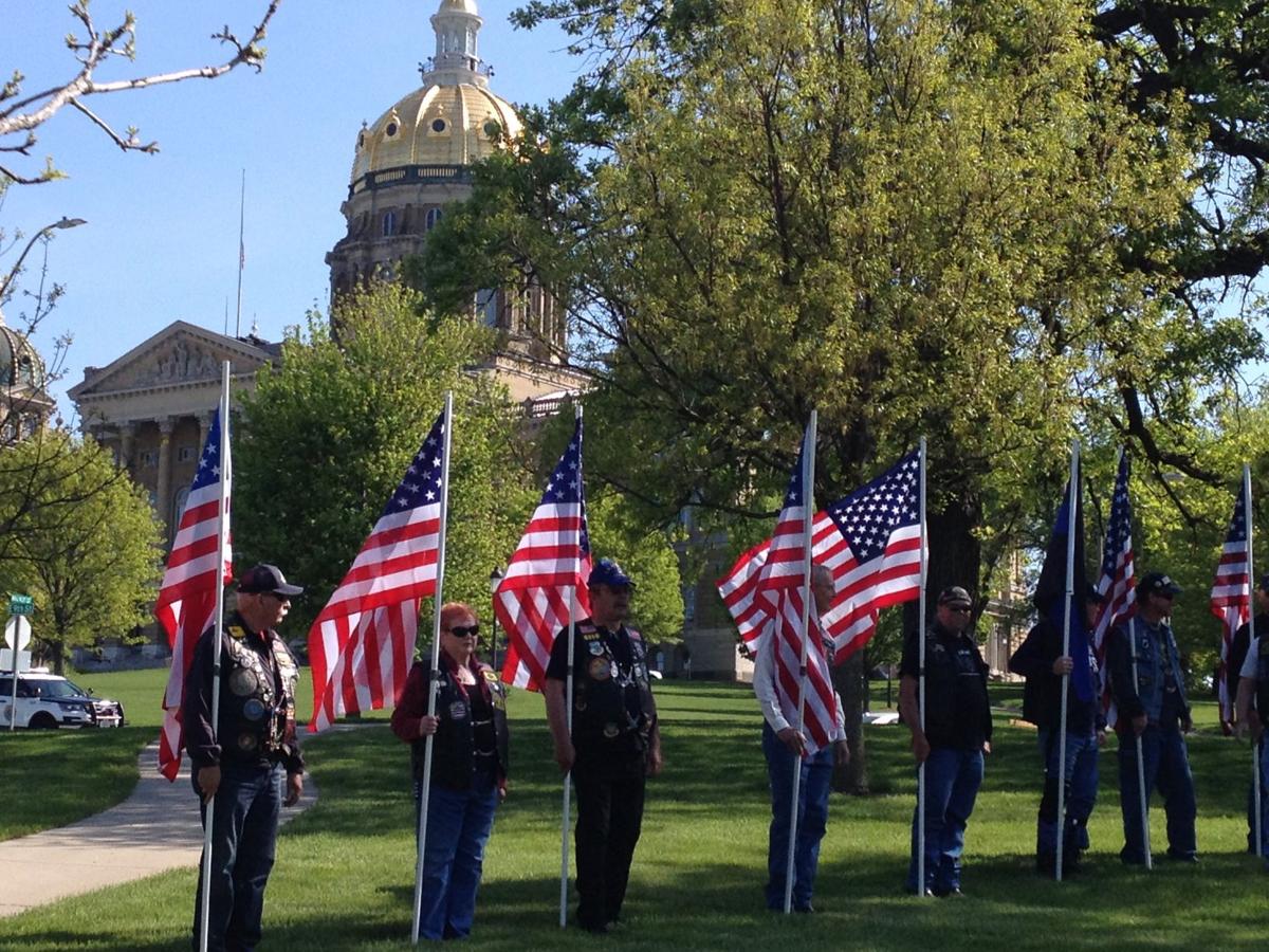 Uw ima veterans day