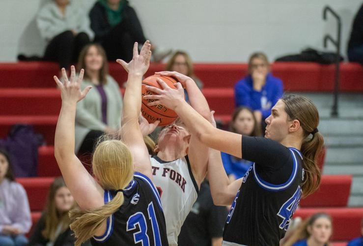 High School Boys Basketball Suntken's recordbreaking night leads West