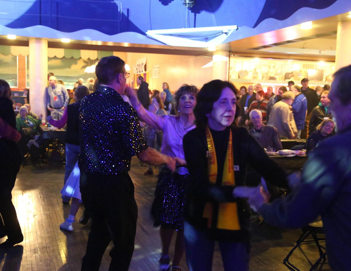 Clear Lake S Surf Ballroom Announces 2019 Winter Dance Party