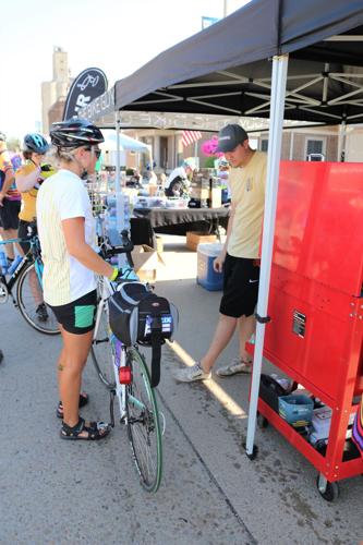 Ben Glover with The Bike Guy RAGBRAI.JPG