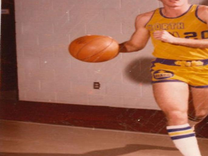 Mason City Hall Of Fame Ron Angell Dazzled On The Basketball