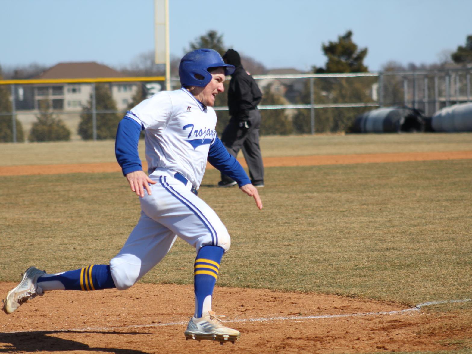 College baseball NIACC splits with DMACC, wins series 8 8   North ...