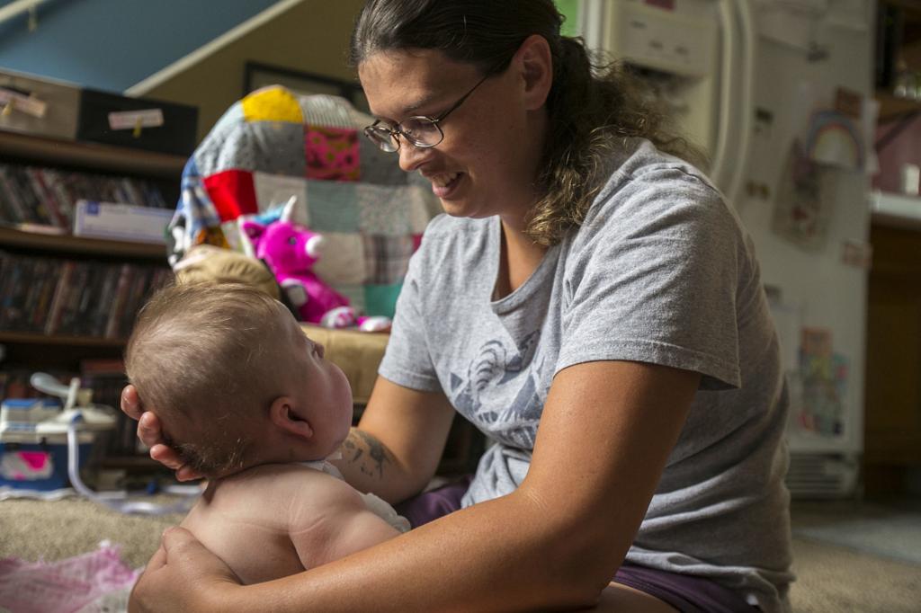 mindre unse barm A little miracle': Woden couple grateful for daughter born at 23 weeks  (with photos) | Mason City & North Iowa | globegazette.com