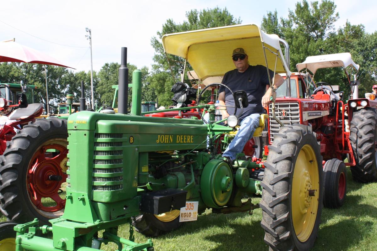 Hancock County Tractor Tour Held Over The Weekend Britt News Tribune Globegazette Com
