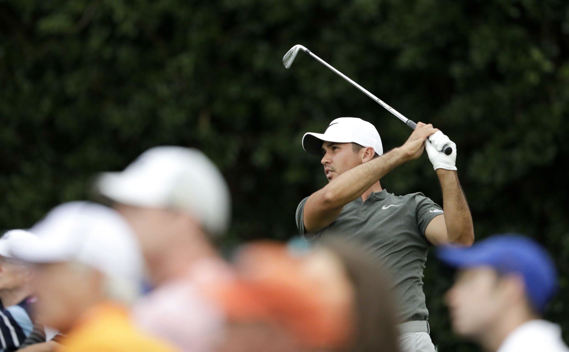 Rod Pampling does a 'Happy Gilmore' at the PGA Championship