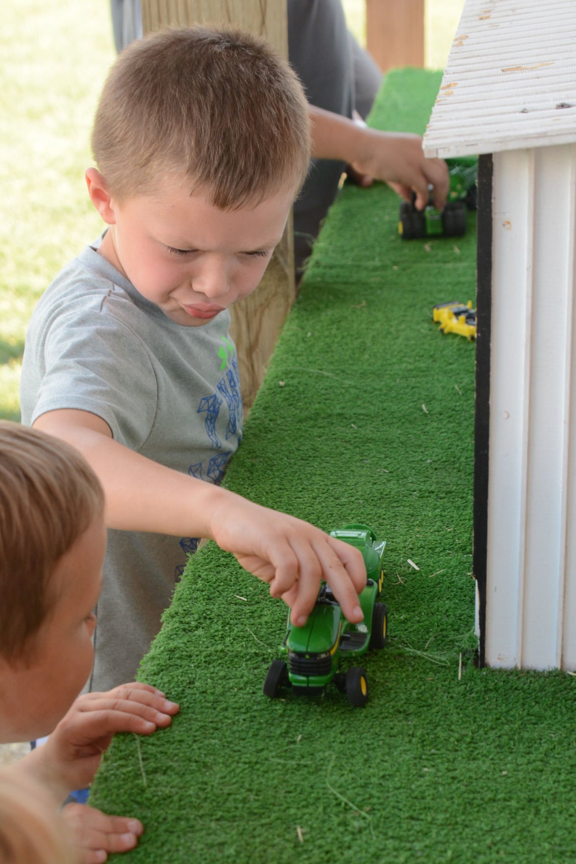 Family Fun At The Little Farm Hands Barn News Globegazette Com