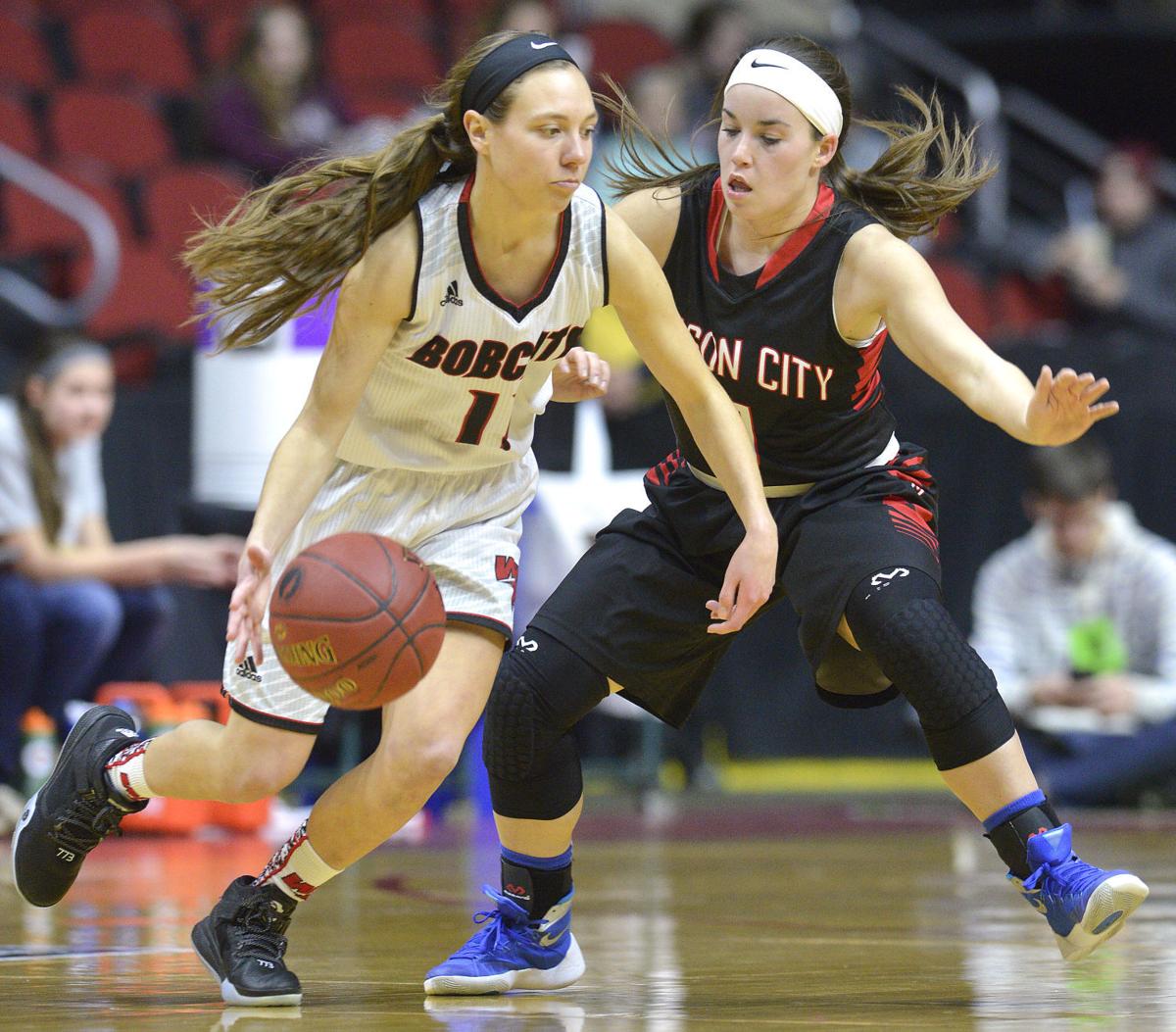 No 9 Mason City Upsets Top Ranked Western Dubuque 47 39 To Reach