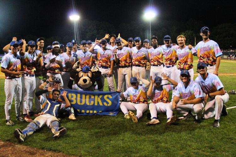 Waterloo Topples La Crosse, 10-2, in Home Finale