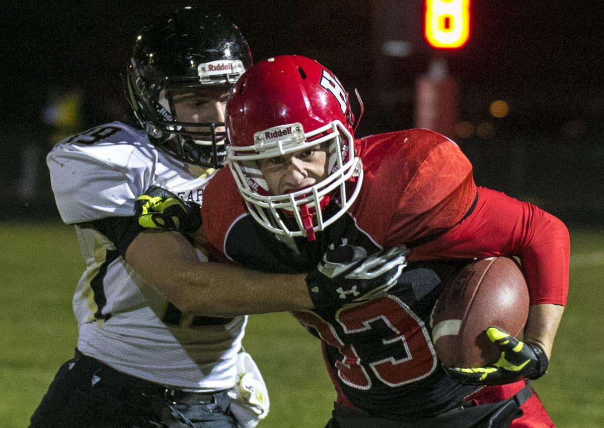 H D s Johnny Guerrero Runs For 4 Scores In Rout Of Clear Lake North 