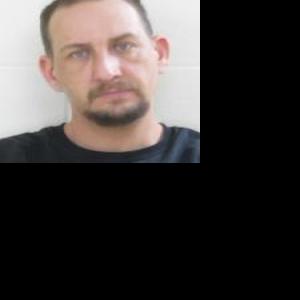 Mason City man in jail on assault, possession charges