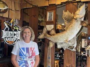 Muskie Lounge in Ventura opens for its 50th summer