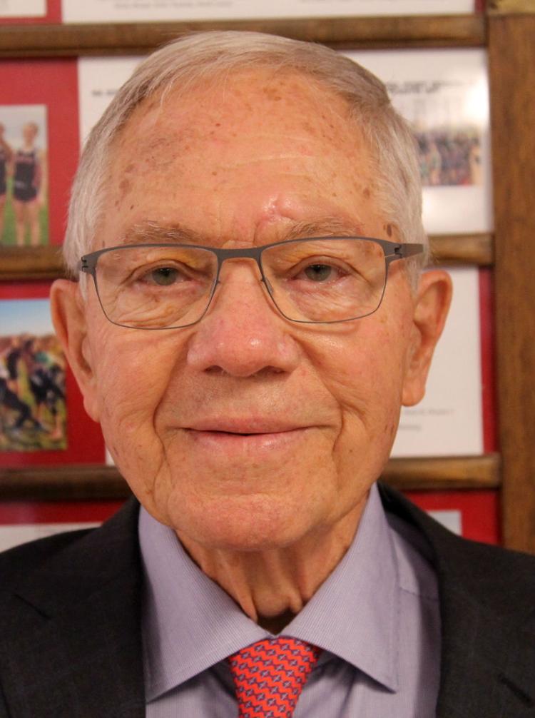 Mason City High School honors five distinguished alumni | Mason City