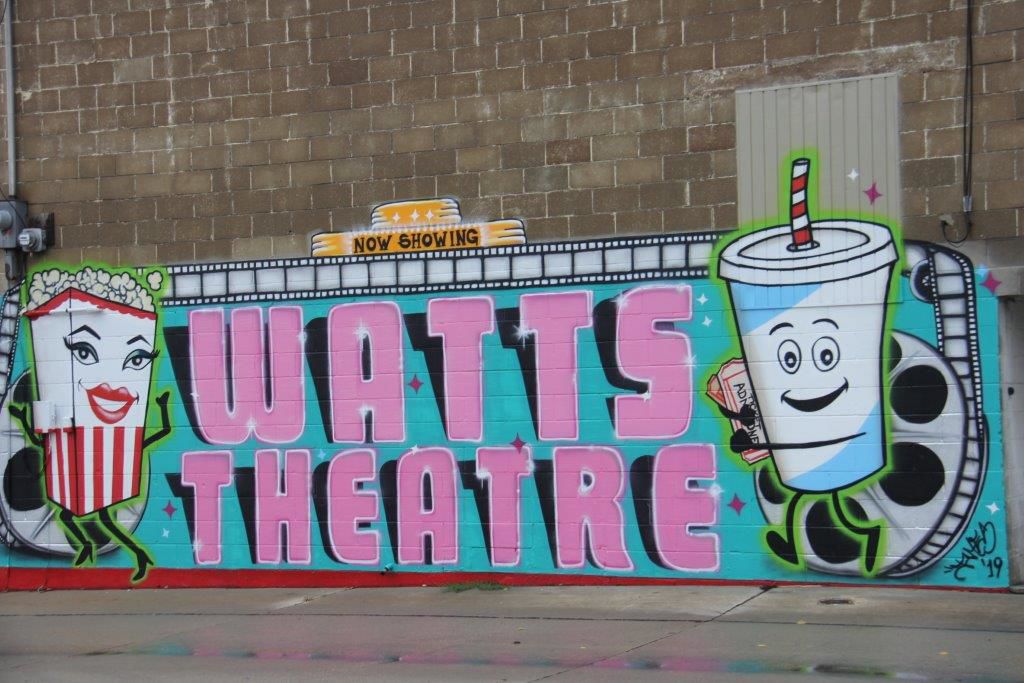 Mural behind Osage theater attracts attention