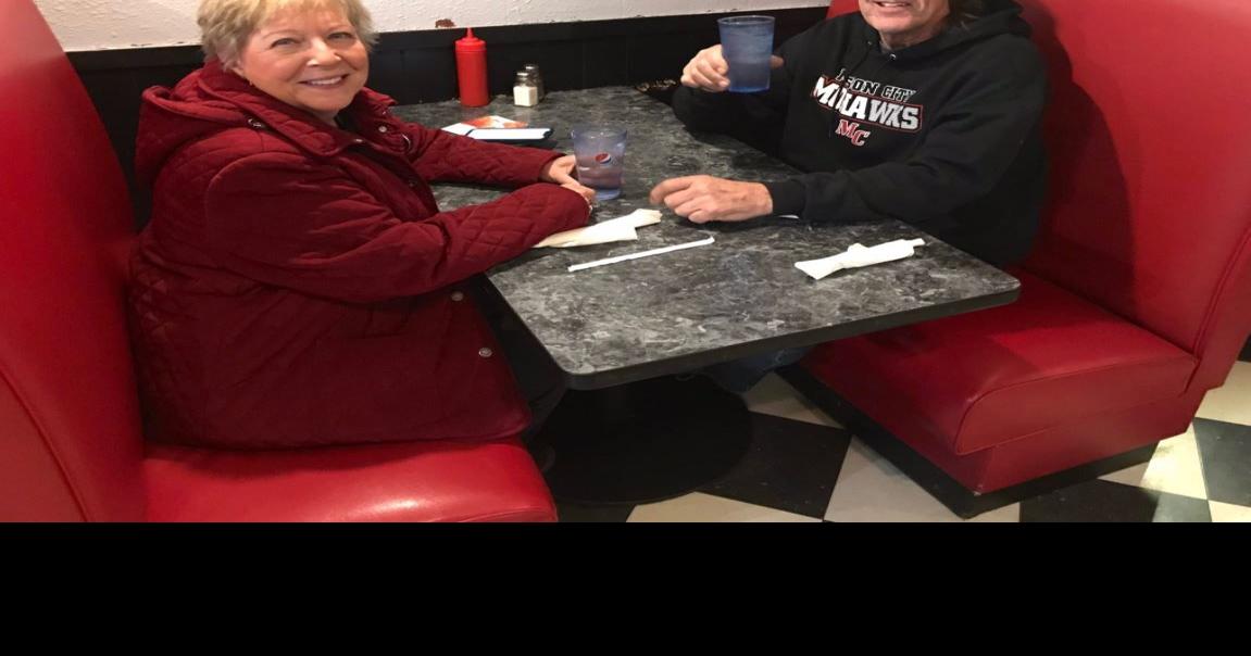 Iowa Cafe program opens opportunity for a good meal, socialization