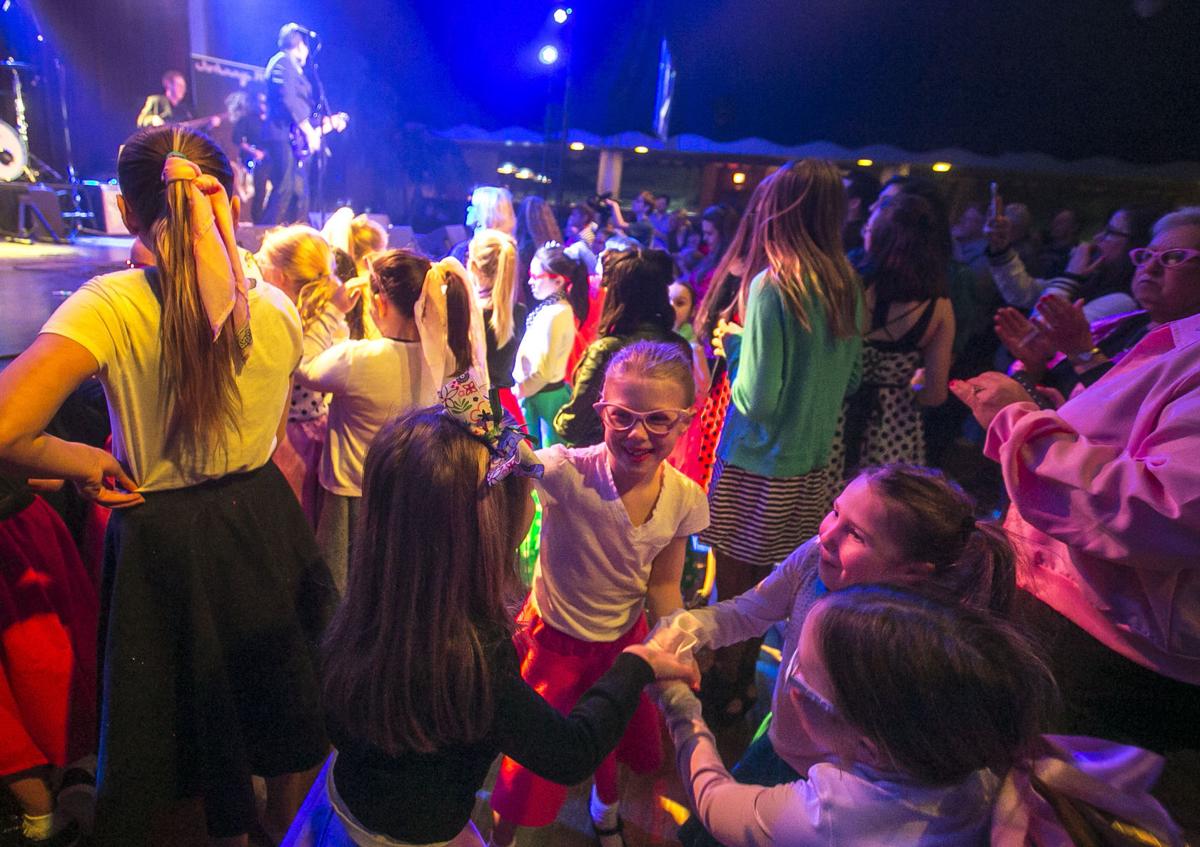 Clear Lake S Surf Ballroom Announces 2019 Winter Dance Party