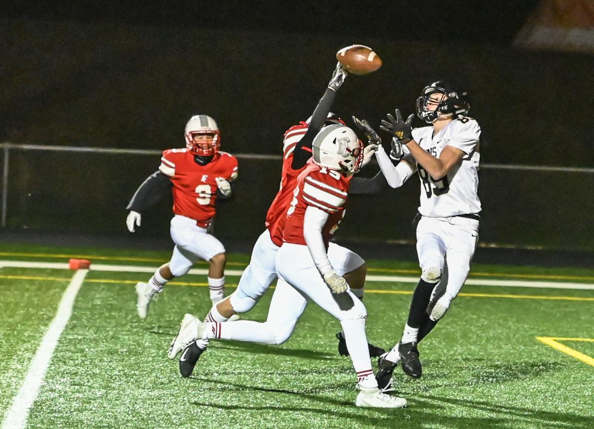 Clear Lake To Battle Iowa Falls Alden For District Title North