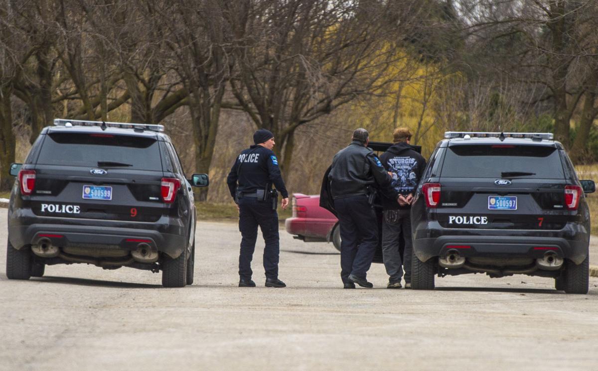 Burglary suspect found in Mason City park 2nd in nearby neighborhood