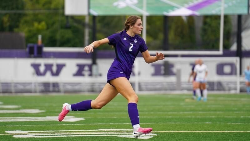 Warriors Fall to the Huskies 2-1