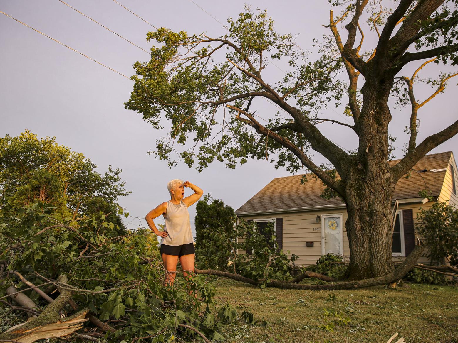 Hundreds Of Thousands Without Power Days After Midwest Storm Latest News Globegazette Com