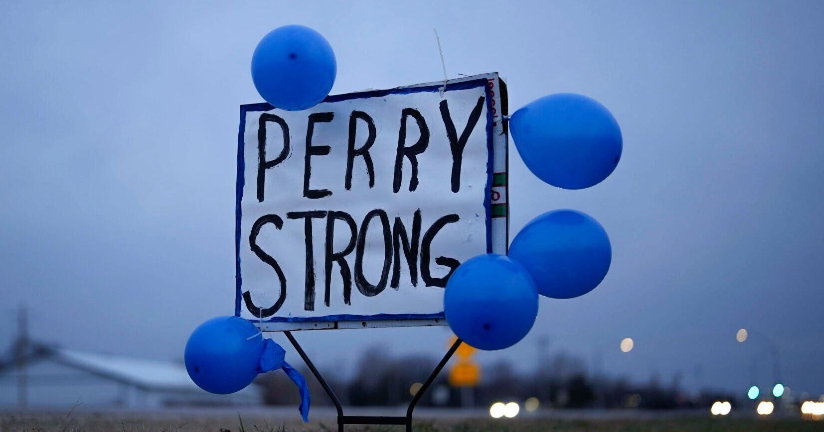 Pleasant Valley students hold walkout after Perry shooting - Vimarsana News