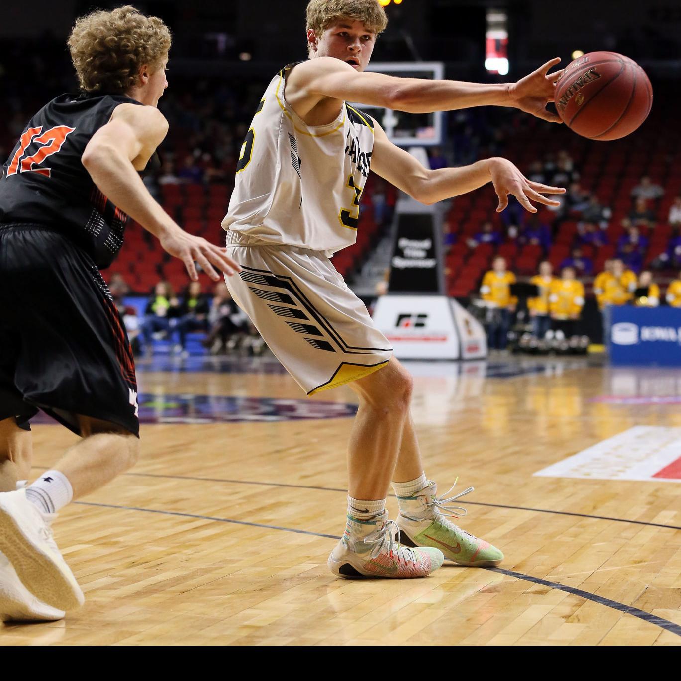 High School Basketball Freshman Toebe Big Piece Of Clear Lake S