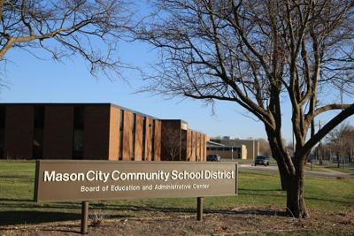 pinecrest teacher resigns
