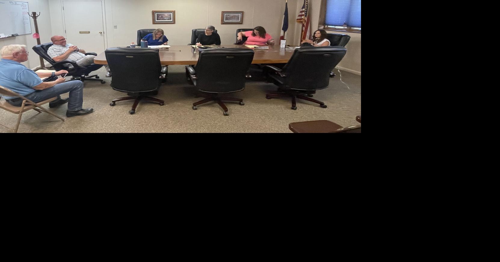 Former Britt police chief releases statement on dismissal