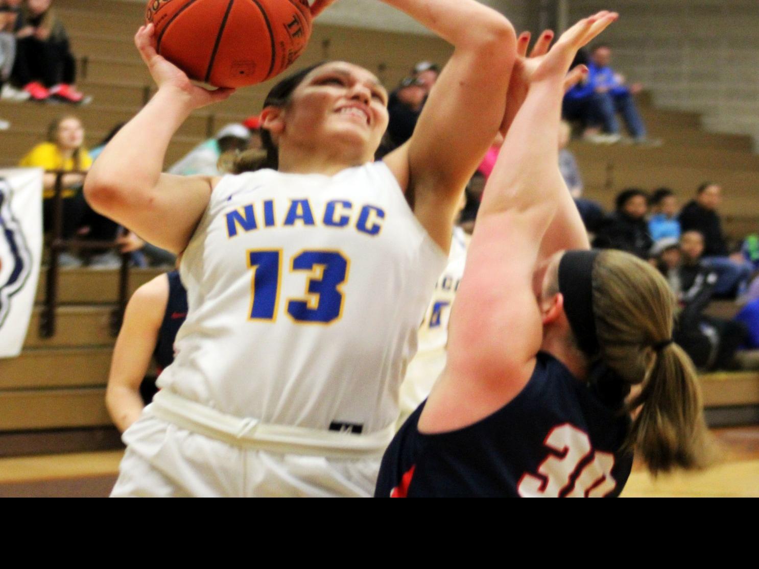 Niacc S Mendez Named Iccac Athlete Of The Year North Iowa Sports
