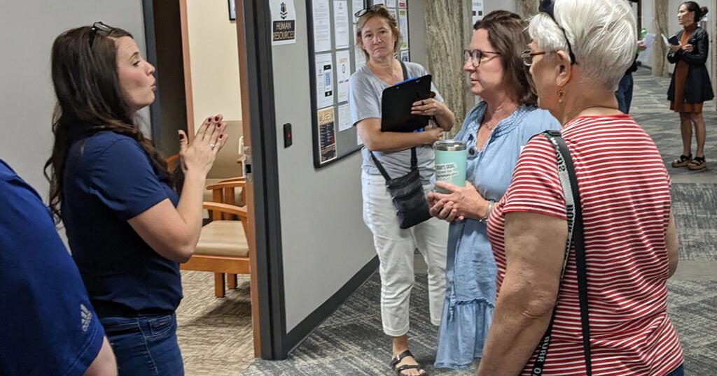 Navigator pauses CO2 pipeline permit process in Iowa - Vimarsana News