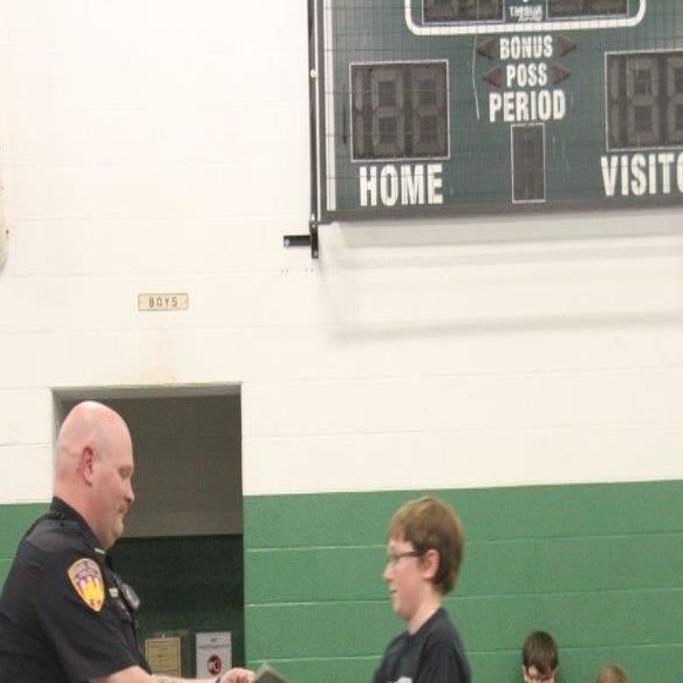 Osage D A R E Graduates Honored News Globegazette Com
