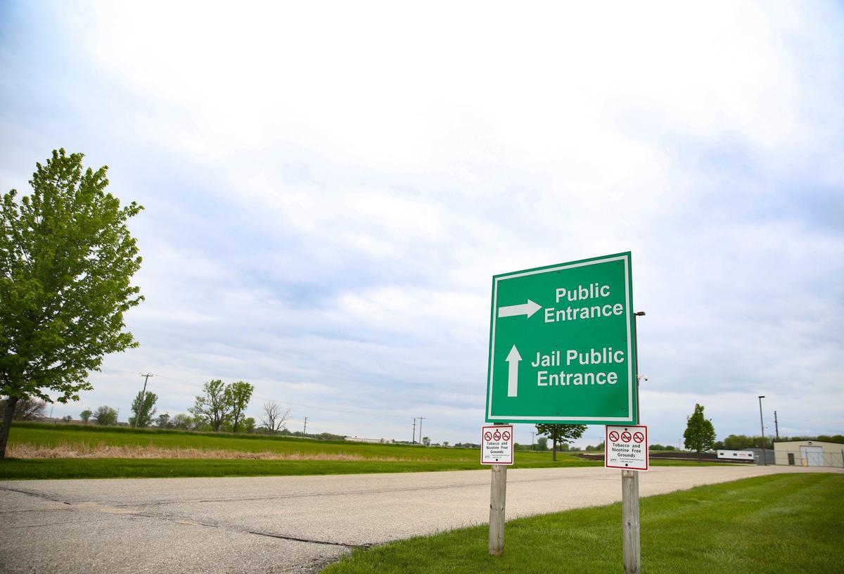 Man dies while in custody at Cerro Gordo County Jail