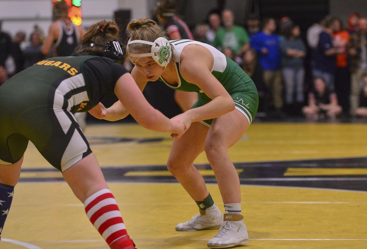 Local Wrestlers Advance To Second Day Of Girls State Wrestling Tournament North Iowa High School Sports Globegazette Com