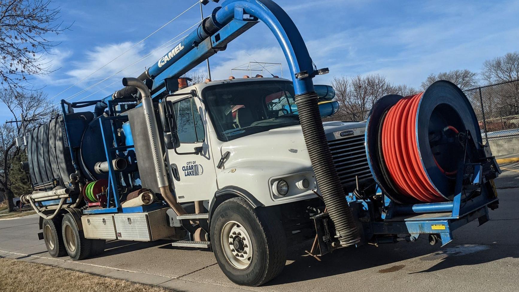 Clear Lake OKs $486K sewer cleaning truck purchase - Vimarsana News