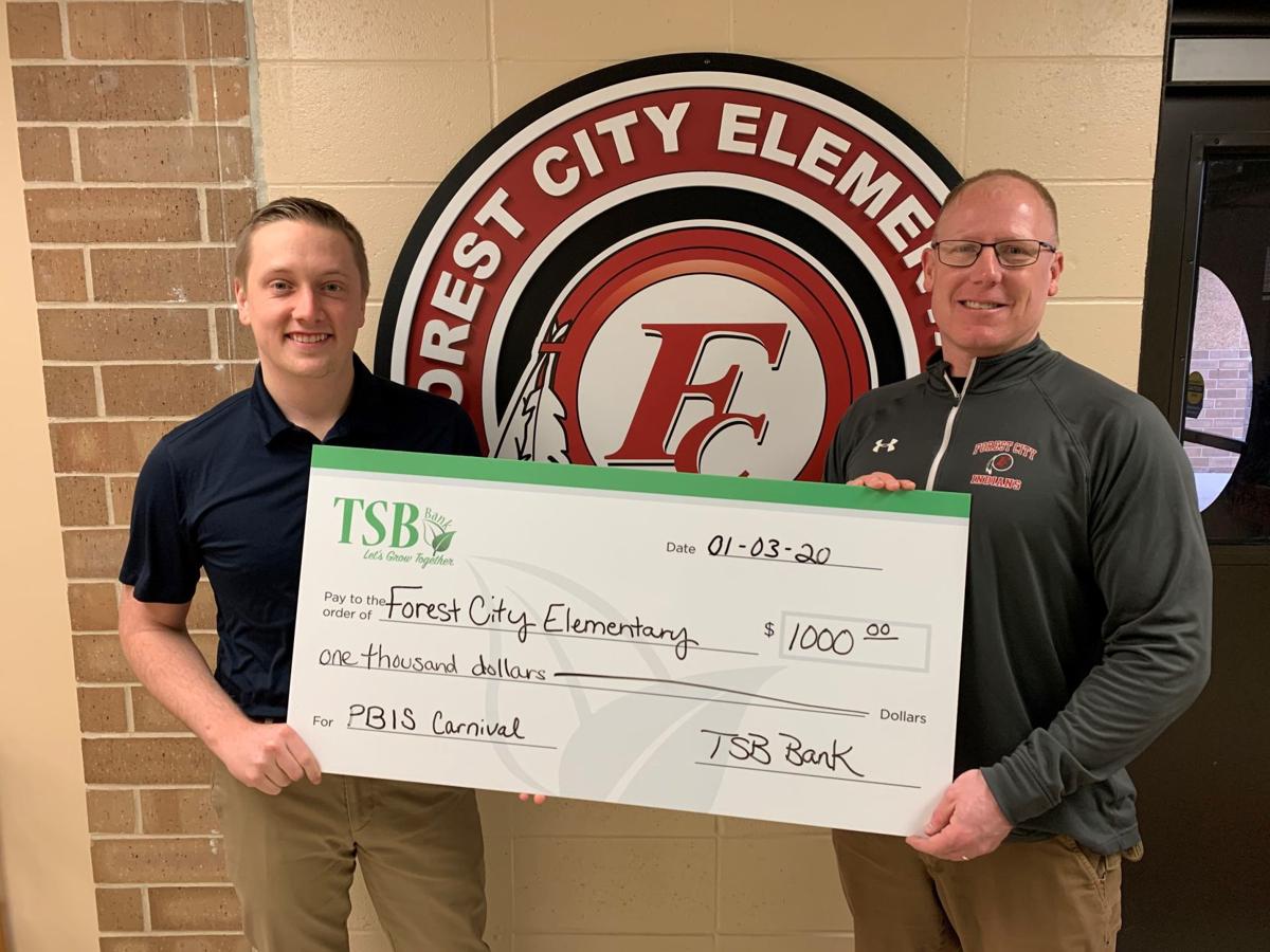 Forest City Elementary gets donation from Titonka Savings Bank