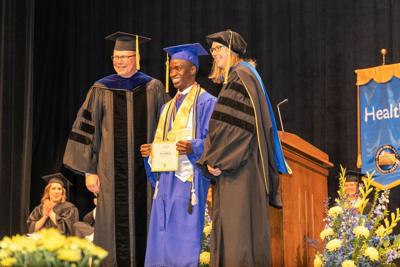 NIACC student Oscar Madong of Lake Mills.jpg