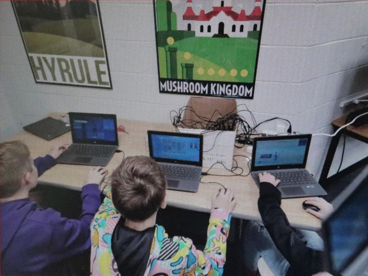 Forest City esports kids.JPG