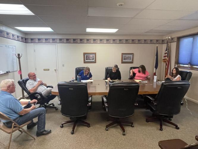 Former Britt police chief releases statement on dismissal